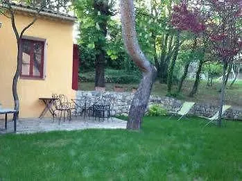B&B Villa Roumanille Aix-en-Provence Alojamento de Acomodação e Pequeno-almoço