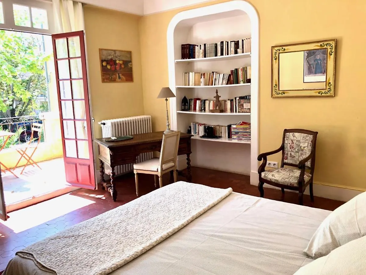 B&B Villa Roumanille Aix-en-Provence Oda ve Kahvaltı